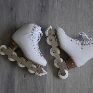 Jackson Freestyle 2190 ice skates with Off-Ice Skating wheels